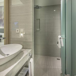 Vertu Room